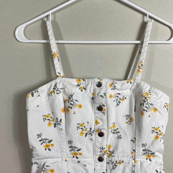 Forever 21 floral White Button Snap Dress bohemian size small has pockets - Picture 3 of 10